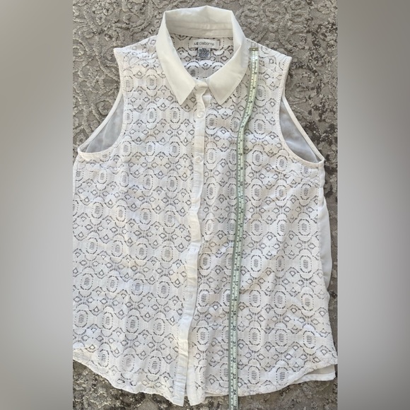 Liz Claiborne  white Collared Sleeveless Lace And Mesh Button Up Blouse - Picture 2 of 4